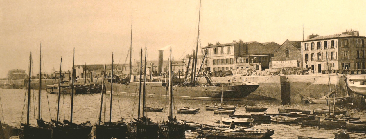 The steamer "Emma" in front of the Worms branch in Brest - 1913