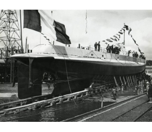 Antiope - 1er sous-marin lancé au Trait