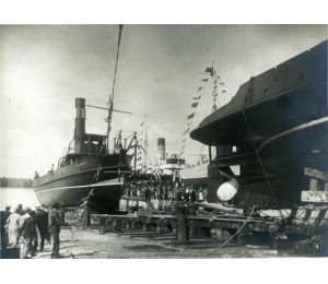 Carnot et Richelieu - remorqueurs construits par les  ACF à Dunkerque et allongés au Trait