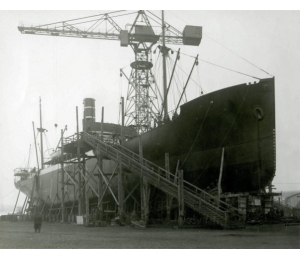 Leo - cargo - 1er navire construit pour un armateur étranger (norvégien)