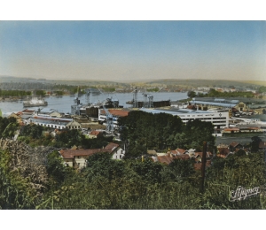 Le site industriel, la cité-jardin et la Seine